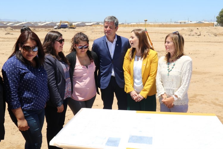 COMIENZA CONSTRUCCIÓN DE VIVIENDAS PARA MÁS DE 100 FAMILIAS DE TONGOY