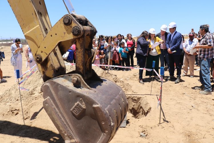 COMIENZA CONSTRUCCIÓN DE VIVIENDAS PARA MÁS DE 100 FAMILIAS DE TONGOY