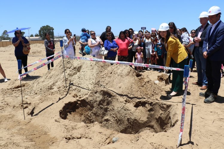 COMIENZA CONSTRUCCIÓN DE VIVIENDAS PARA MÁS DE 100 FAMILIAS DE TONGOY