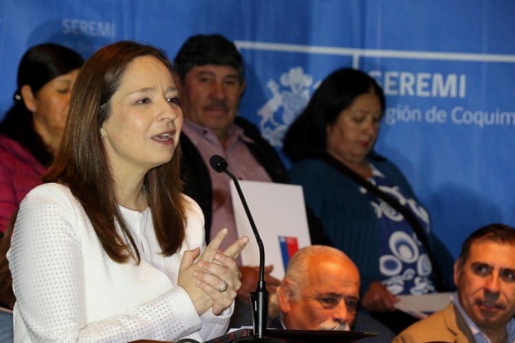 111 FAMILIAS DE LA PROVINCIA DE ELQUI RECIBIERON SUS ANHELADOS TÍTULOS DE DOMINIO