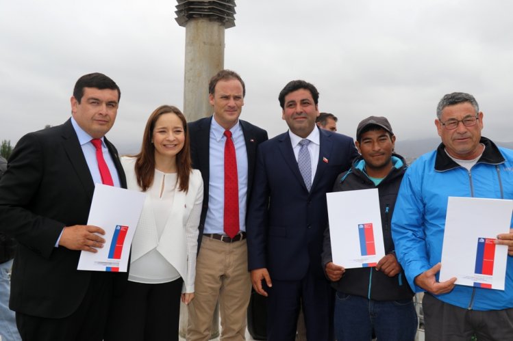 111 FAMILIAS DE LA PROVINCIA DE ELQUI RECIBIERON SUS ANHELADOS TÍTULOS DE DOMINIO