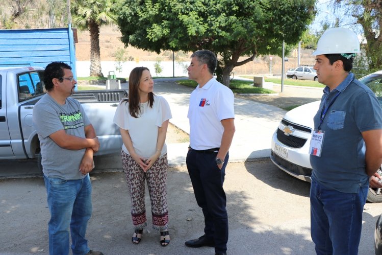 GOBIERNO EVALÚA EN TERRENO EL DAÑO EN VIVIENDAS DE LA POBLACIÓN OSCAR PRAGUER DE LA SERENA TRAS SISMO