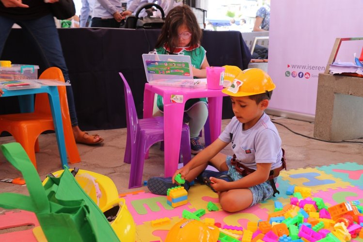 GOBIERNO LLAMA A RESPETAR LOS DERECHOS DE LOS NIÑOS Y CONDENAR EL TRABAJO INFANTIL