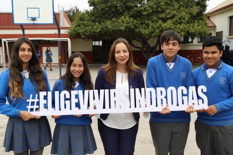 GOBIERNO IMPULSA NUEVA ESTRATEGIA PARA COMBATIR EL CONSUMO DE DROGAS ENTRE LA POBLACIÓN ESCOLAR