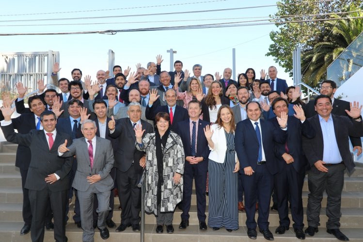 GOBIERNO Y MUNICIPIOS ABORDAN EN CONJUNTO LOS DESAFÍOS DE LA DESCENTRALIZACIÓN