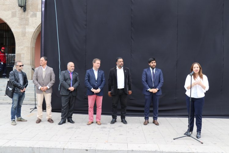GOBIERNO CONMEMORA EL NATALICIO 130° DE GABRIELA MISTRAL