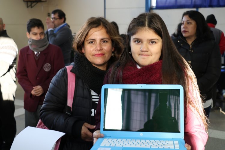 EN COQUIMBO PARTIÓ ENTREGA DE COMPUTADORES A TRAVÉS DE LOS PROGRAMAS ME CONECTO PARA APRENDER Y YO ELIJO MI PC