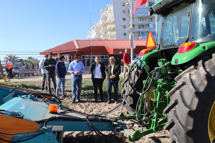 BORDE COSTERO DE LA SERENA RECIBE MODERNA MAQUINARIA PARA EJECUTAR LABORES DE LIMPIEZA
