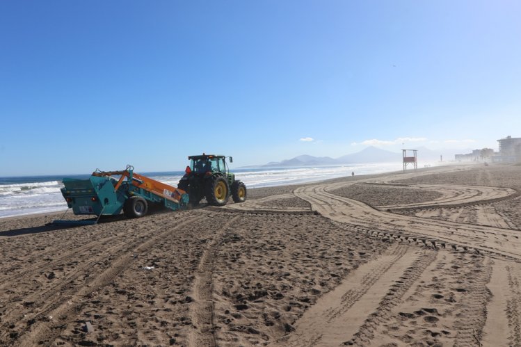 BORDE COSTERO DE LA SERENA RECIBE MODERNA MAQUINARIA PARA EJECUTAR LABORES DE LIMPIEZA
