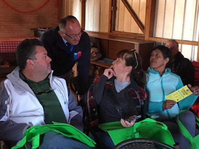 VECINOS DE TAMBILLOS RECIBEN APOYO DE GOBIERNO PARA POTENCIAR LA SEGURIDAD Y SUS ORGANIZACIONES