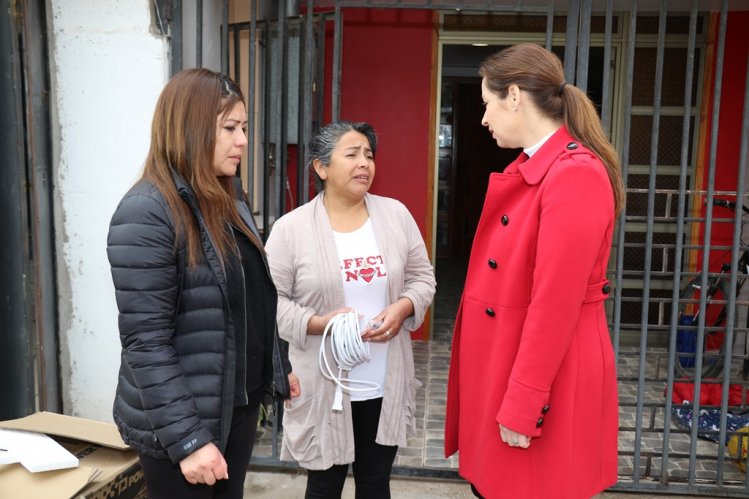 GOBIERNO ENTREGA APOYO A JEFA DE HOGAR PARA QUE PUEDA CUIDAR A SU HIJA EN BUENAS CONDICIONES