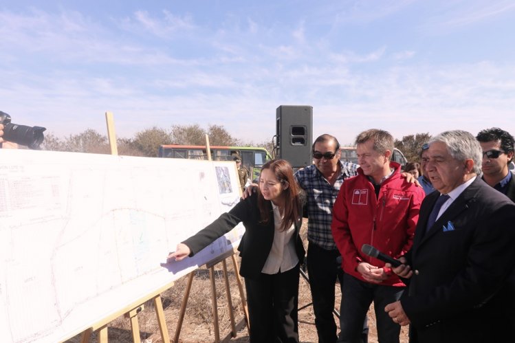 GOBIERNO APOYA A 240 FAMILIAS DE EX SOLDADOS CONSCRIPTOS DE OVALLE A CUMPLIR SU SUEÑO DE LA CASA PROPIA