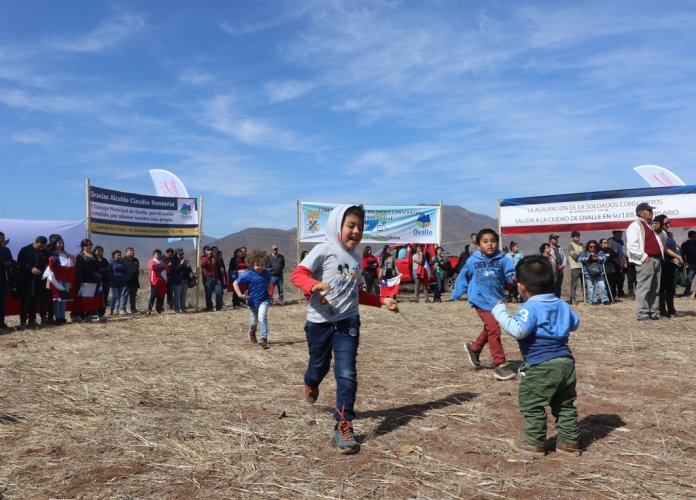 GOBIERNO APOYA A 240 FAMILIAS DE EX SOLDADOS CONSCRIPTOS DE OVALLE A CUMPLIR SU SUEÑO DE LA CASA PROPIA