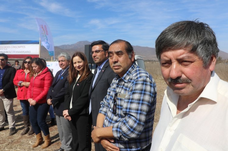 GOBIERNO APOYA A 240 FAMILIAS DE EX SOLDADOS CONSCRIPTOS DE OVALLE A CUMPLIR SU SUEÑO DE LA CASA PROPIA