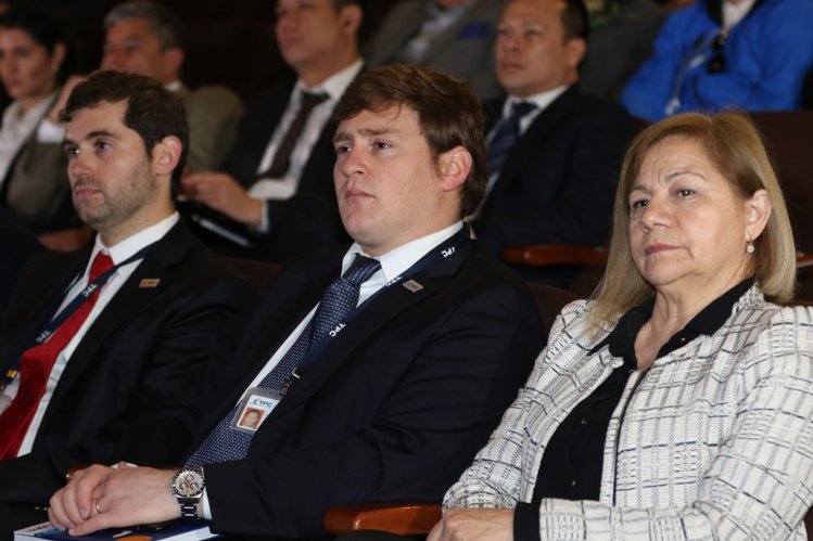 PRIMER ENCUENTRO CIUDADANO DE APEC EN LA REGIÓN DE COQUIMBO ANALIZÓ CASOS EXITOSOS DE CIUDADES PUERTO