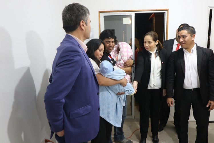 FAMILIAS DE PAIHUANO RECIBEN SUS VIVIENDAS TRAS CASI 20 AÑOS DE ESPERA