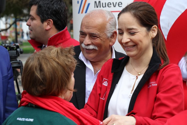 ADULTOS MAYORES DE LA SERENA CELEBRARON SU DÍA BAILANDO POR UNA MEJOR CALIDAD DE VIDA