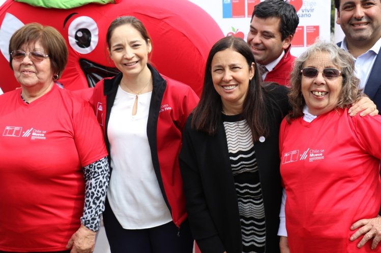 ADULTOS MAYORES DE LA SERENA CELEBRARON SU DÍA BAILANDO POR UNA MEJOR CALIDAD DE VIDA