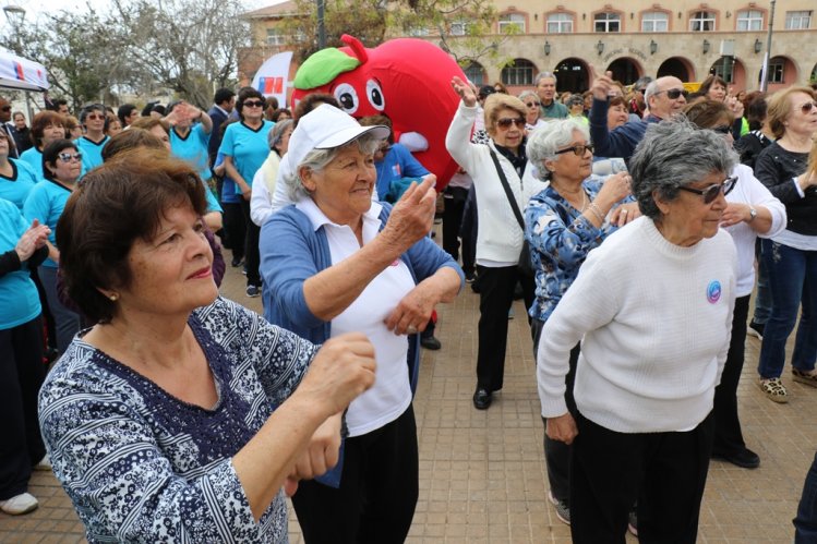 ADULTOS MAYORES DE LA SERENA CELEBRARON SU DÍA BAILANDO POR UNA MEJOR CALIDAD DE VIDA