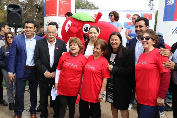 ADULTOS MAYORES DE LA SERENA CELEBRARON SU DÍA BAILANDO POR UNA MEJOR CALIDAD DE VIDA
