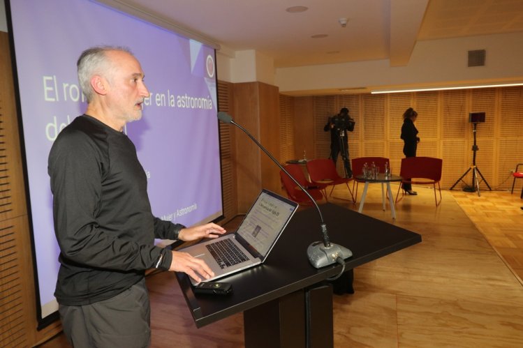ÚLTIMO DIÁLOGO CIUDADANO DE APEC MUJERES ABORDÓ EL ROL FEMENINO EN LA ASTRONOMÍA