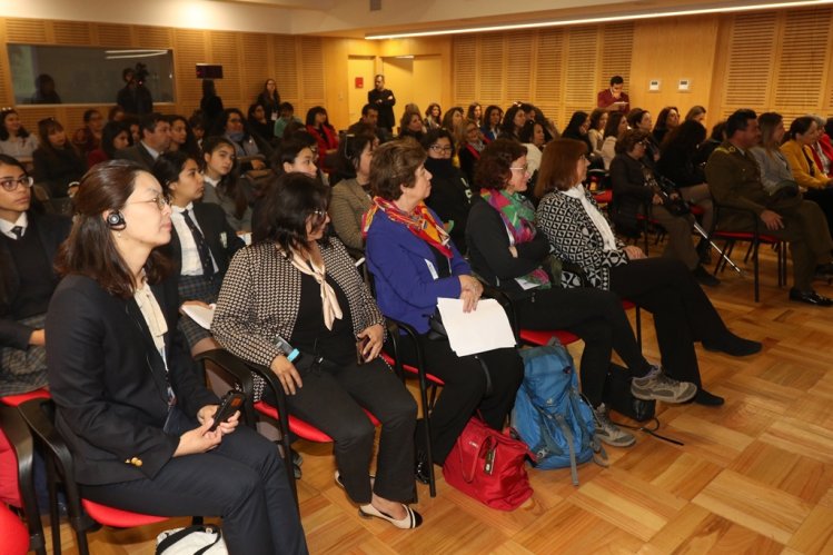 ÚLTIMO DIÁLOGO CIUDADANO DE APEC MUJERES ABORDÓ EL ROL FEMENINO EN LA ASTRONOMÍA