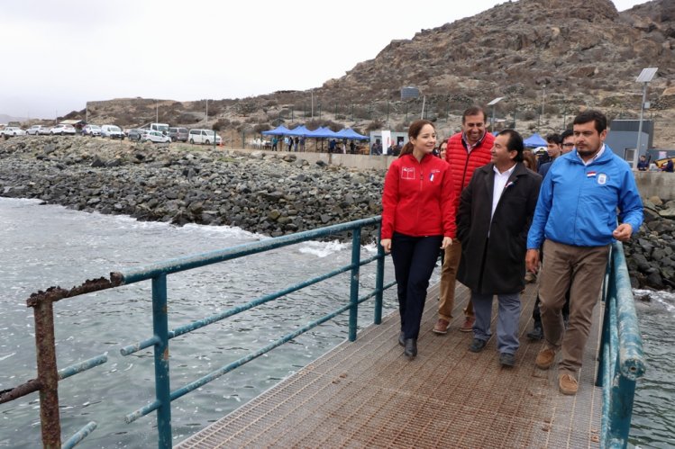 PESCADORES DE LA HIGUERA MEJORAN SUS CONDICIONES DE TRABAJO CON NUEVA PLANTA DE OSMOSIS INVERSA