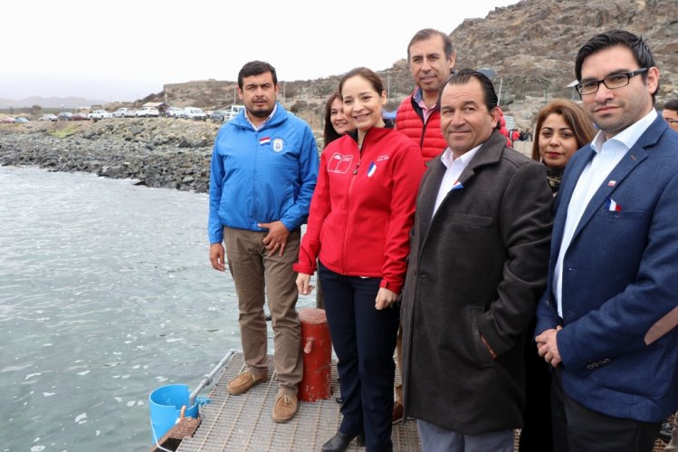 PESCADORES DE LA HIGUERA MEJORAN SUS CONDICIONES DE TRABAJO CON NUEVA PLANTA DE OSMOSIS INVERSA