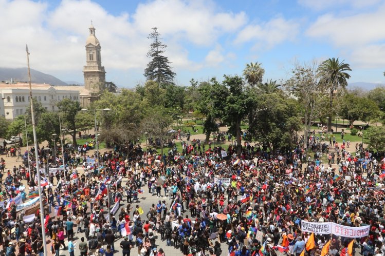 PARALIZACIÓN MANTIENE SIN CLASES A 81 MIL ALUMNOS Y GRAN PARTE DEL TRANSPORTE SIN PRESTAR SERVICIO