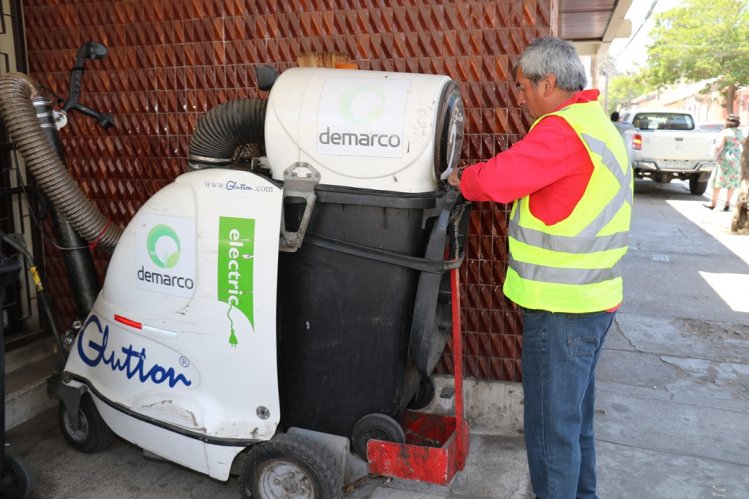 GOBIERNO DESTACA ROL DE RECOLECTORES DE BASURA DURANTE LOS ÚLTIMOS DÍAS Y RECOGE SUS PRINCIPALES INQUIETUDES