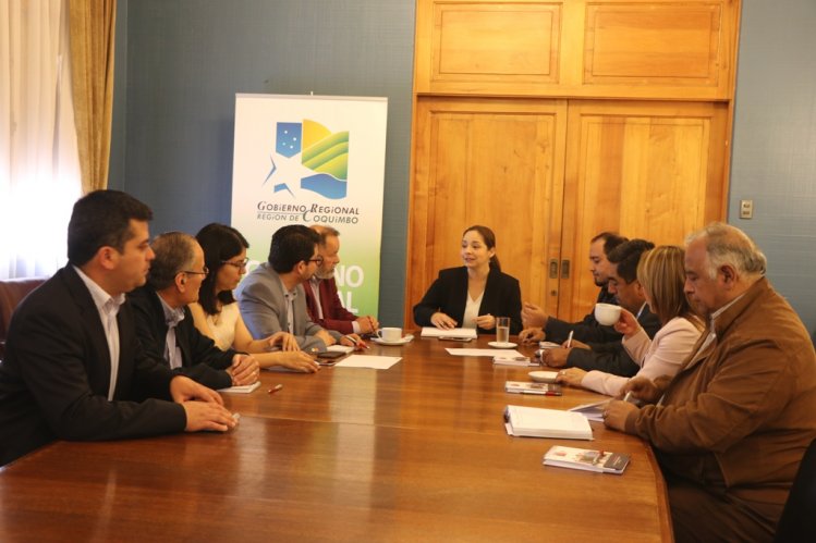 GOBIERNO E IGLESIAS REFUERZAN DIÁLOGO Y COMPROMETEN TRABAJO POR LA PAZ