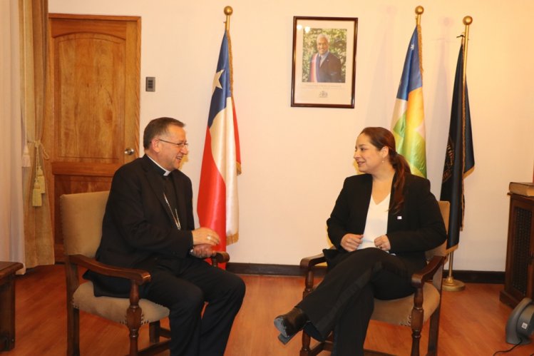 GOBIERNO E IGLESIAS REFUERZAN DIÁLOGO Y COMPROMETEN TRABAJO POR LA PAZ