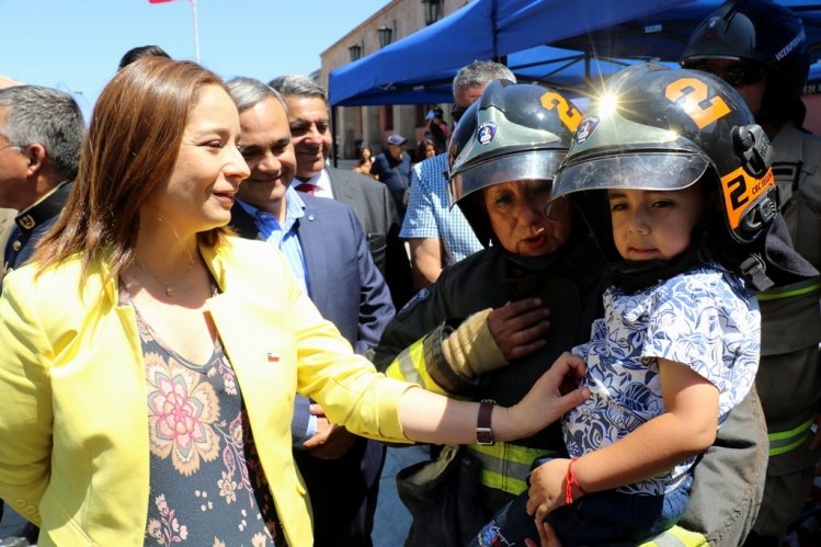 INTENDENTA LUCÍA PINTO PRIORIZA PROYECTOS REGIONALES DE INVERSIÓN PARA BOMBEROS