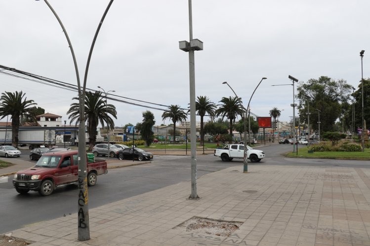 ANUNCIAN RECONSTRUCCIÓN DE SEMÁFOROS, SEÑALÉTICAS Y CÁMARAS DE VIGILANCIA PARA NORMALIZAR EL TRANSITO