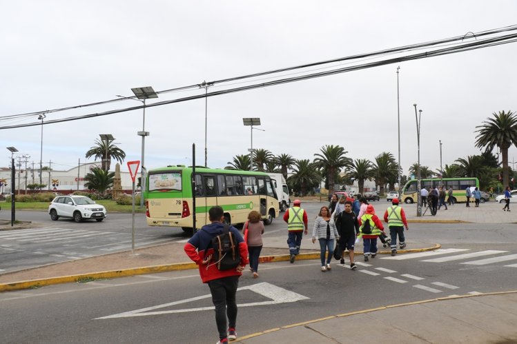 ANUNCIAN RECONSTRUCCIÓN DE SEMÁFOROS, SEÑALÉTICAS Y CÁMARAS DE VIGILANCIA PARA NORMALIZAR EL TRANSITO