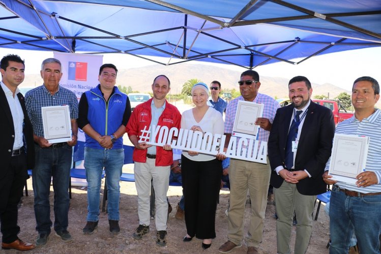 ENTREGAN BONOS DE RIEGO POR MÁS DE $136 MILLONES A REGANTES DE LA PROVINCIA DEL LIMARÍ