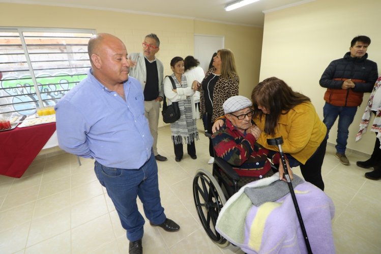 VILLA LOS CIRUELOS INAUGURA SU NUEVO CENTRO COMUNITARIO TRAS 15 AÑOS DE TRABAJO