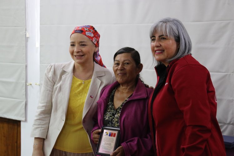 GOBIERNO DESTACA LA PRESENCIA FEMENINA EN DISTINTAS ÁREAS PRODUCTIVAS DE LA REGIÓN