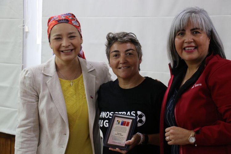 GOBIERNO DESTACA LA PRESENCIA FEMENINA EN DISTINTAS ÁREAS PRODUCTIVAS DE LA REGIÓN