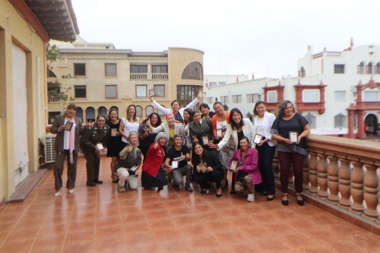 GOBIERNO DESTACA LA PRESENCIA FEMENINA EN DISTINTAS ÁREAS PRODUCTIVAS DE LA REGIÓN