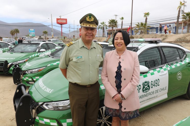 Gobierno Regional entrega 11 radiopatrullas a Carabineros para reforzar la seguridad en la región