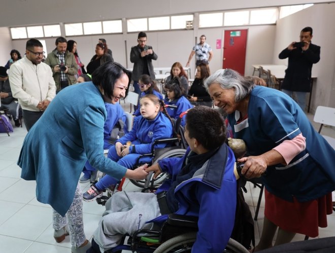 Estudiantes del Colegio Luis Braille de La Serena recibieron equipos digitales para su desarrollo autónomo
