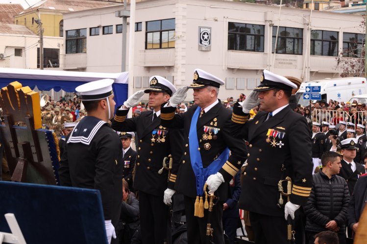 CONMEMORACIÓN DEL 145° ANIVERSARIO DEL COMBATE NAVAL DE IQUIQUE: IMPECABLE DESFILE CÍVICO - MILITAR REUNIÓ A CIENTOS DE FAMILIAS