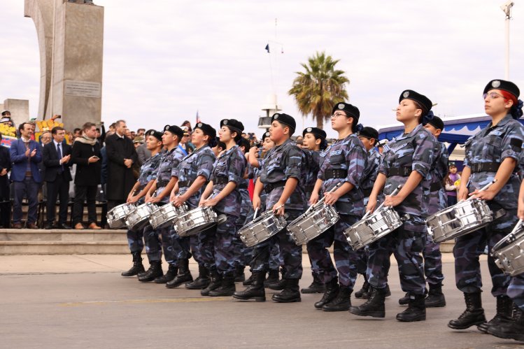 CONMEMORACIÓN DEL 145° ANIVERSARIO DEL COMBATE NAVAL DE IQUIQUE: IMPECABLE DESFILE CÍVICO - MILITAR REUNIÓ A CIENTOS DE FAMILIAS