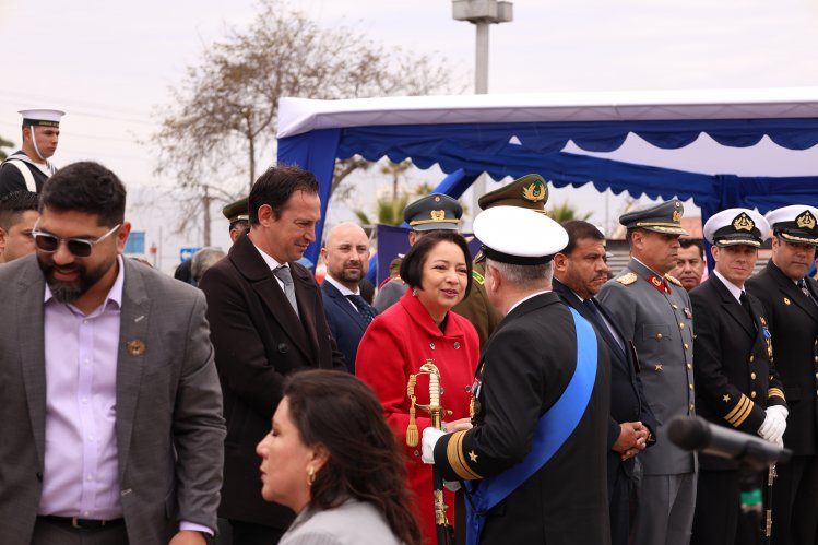 CONMEMORACIÓN DEL 145° ANIVERSARIO DEL COMBATE NAVAL DE IQUIQUE: IMPECABLE DESFILE CÍVICO - MILITAR REUNIÓ A CIENTOS DE FAMILIAS