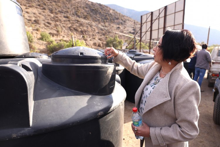 GOBIERNO REGIONAL ENTREGA AYUDAS DE EMERGENCIA HÍDRICA PARA VECINOS DE LAS LOCALIDADES RURALES DE ANDACOLLO