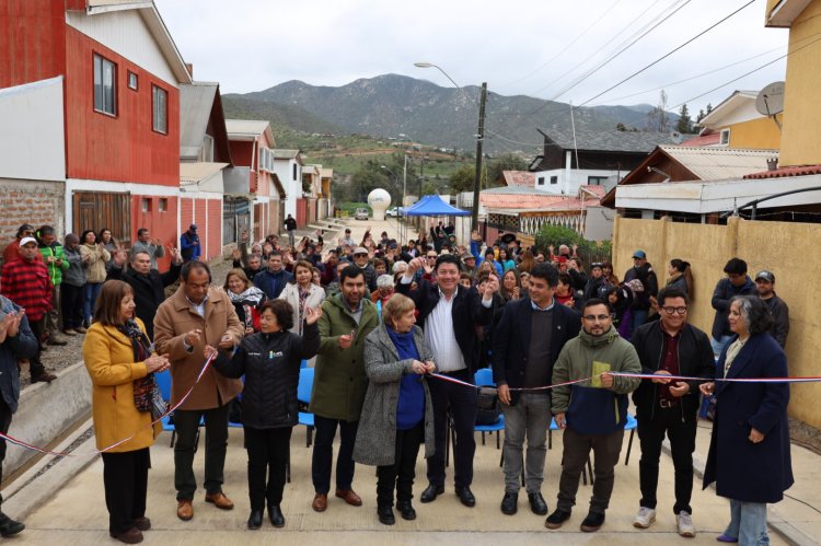 Inauguran calle Puente de Piedra en Illapel: la obra beneficiará a más de cien familias