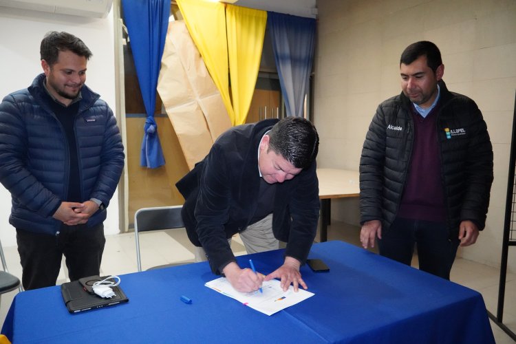 Gobernador (s) concreta ayuda inmediata para locatarios de Plaza de Abastos de Illapel