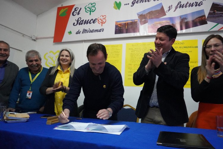 Alcantarillado para El Sauce a un paso de su ejecución: Gobierno Regional y municipio firman convenio mandato para su licitación