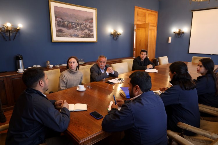 Despliegue territorial y trabajo con municipios marcan primeros días de gestión del nuevo Gobernador Regional